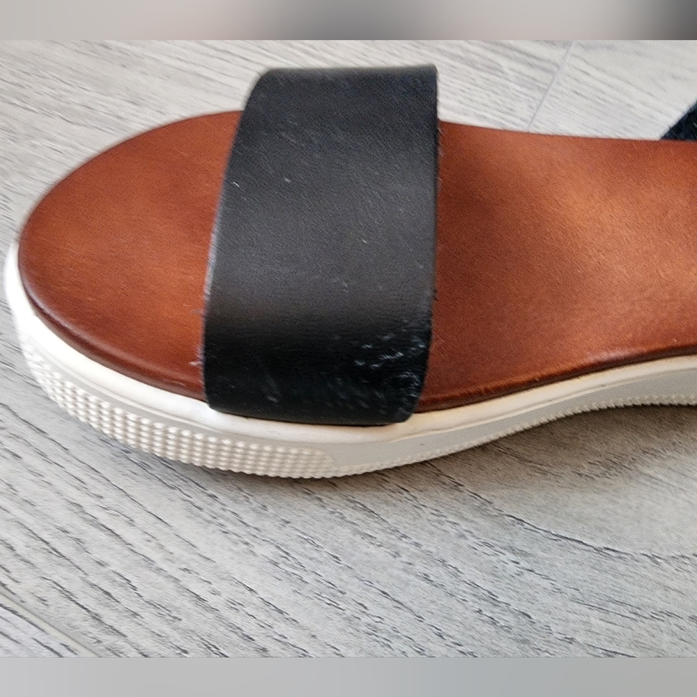 Mia sandals, 6,never worn - Picture 6 of 8